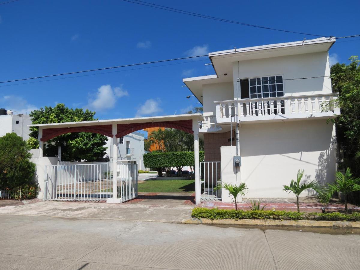 Hotel Albri By Rotamundos Tecolutla Exterior photo